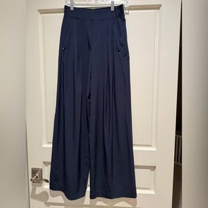 Athleta Brooklyn High Rise Pants - Size 0 Tall- Navy - Like New